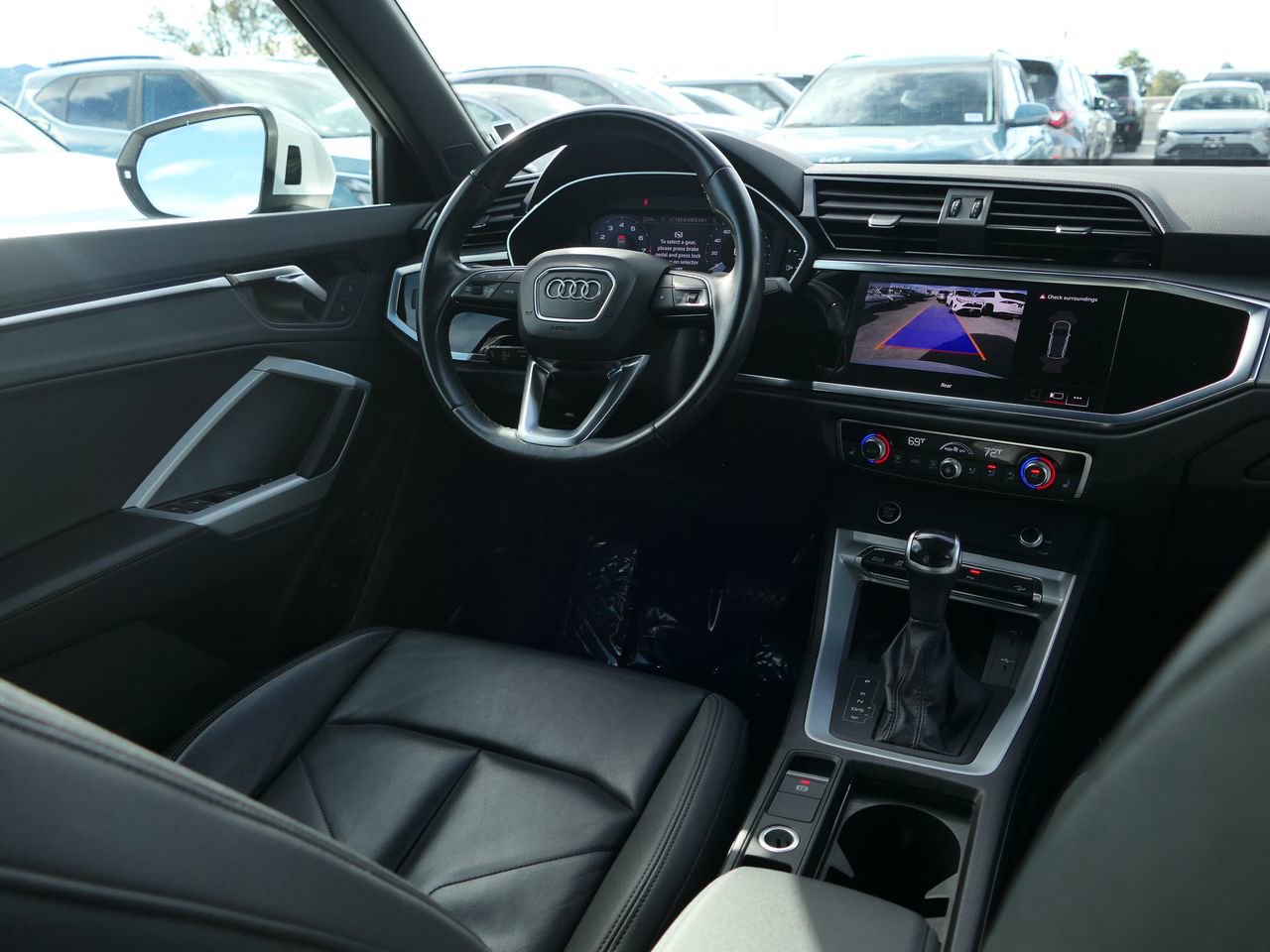 Used 2024 Audi Q3 2.0T Premium image 23