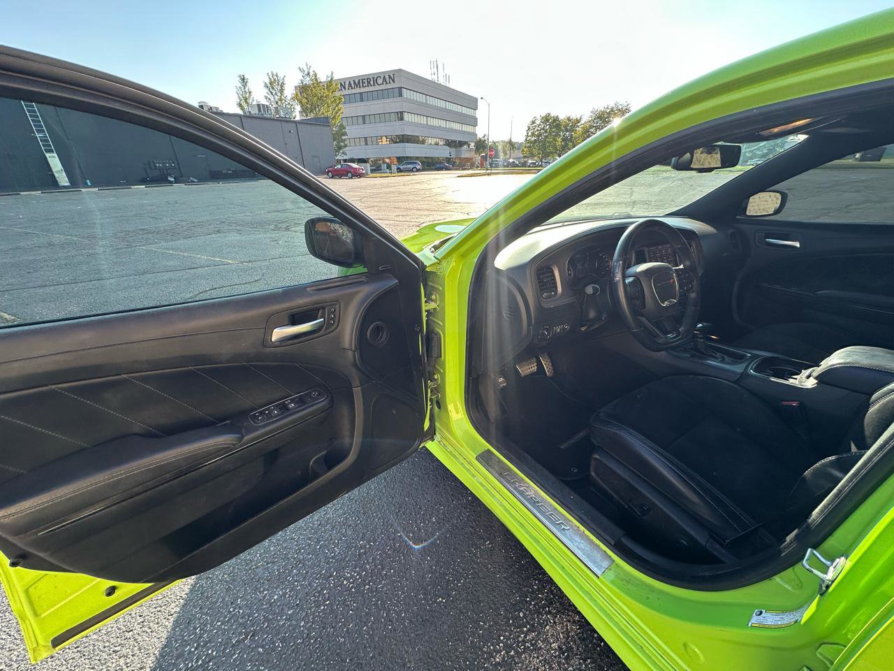 Used 2023 Dodge Charger R/T w/ Plus Group RWD image 9