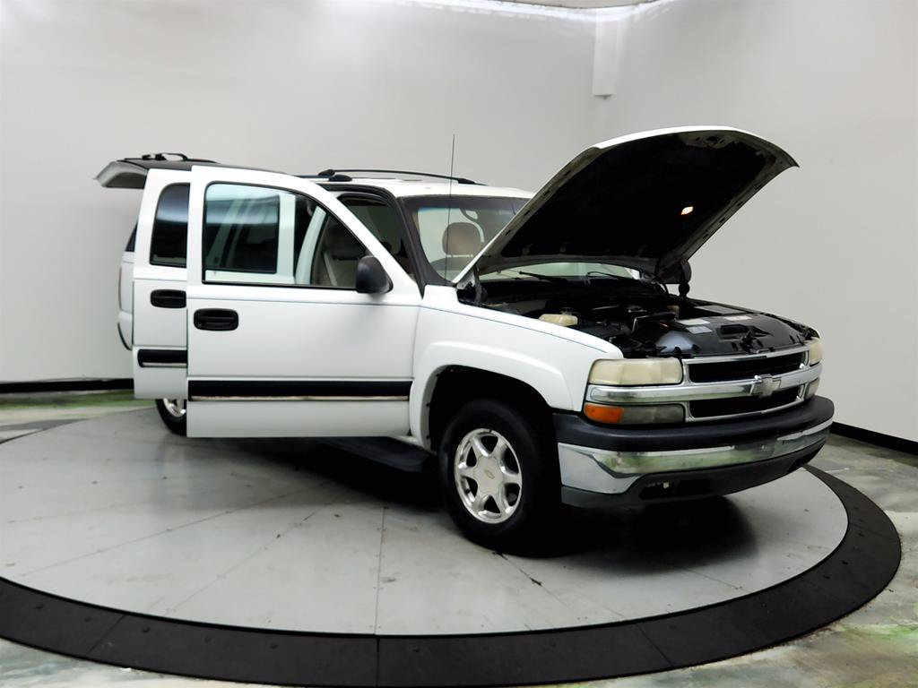 Used 2001 Chevrolet Suburban LS w/ LS Preferred Equipment Group RWD image 10