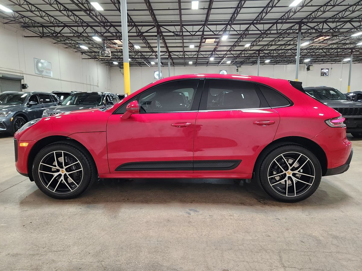 Used 2023 Porsche Macan AWD/4WD image 7