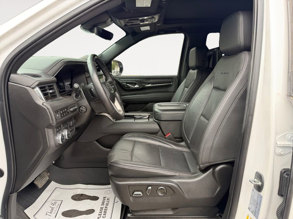 Used 2023 GMC Yukon Denali w/ Advanced Technology Package image 15