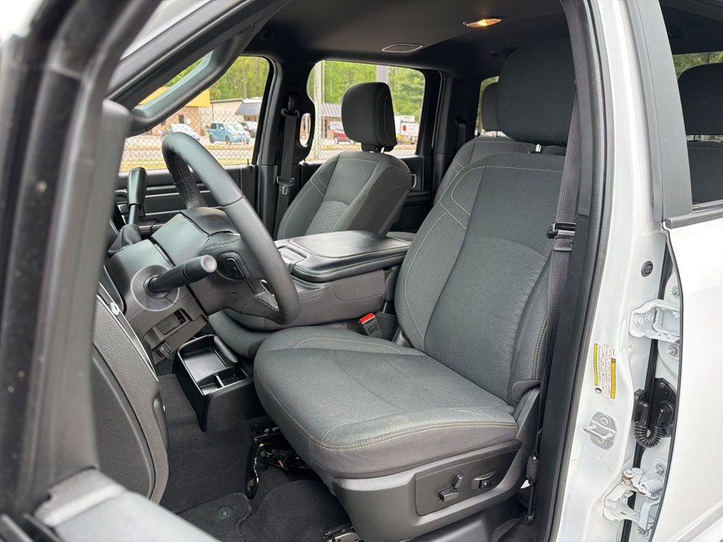 Used 2025 RAM 2500 Big Horn AWD/4WD image 19