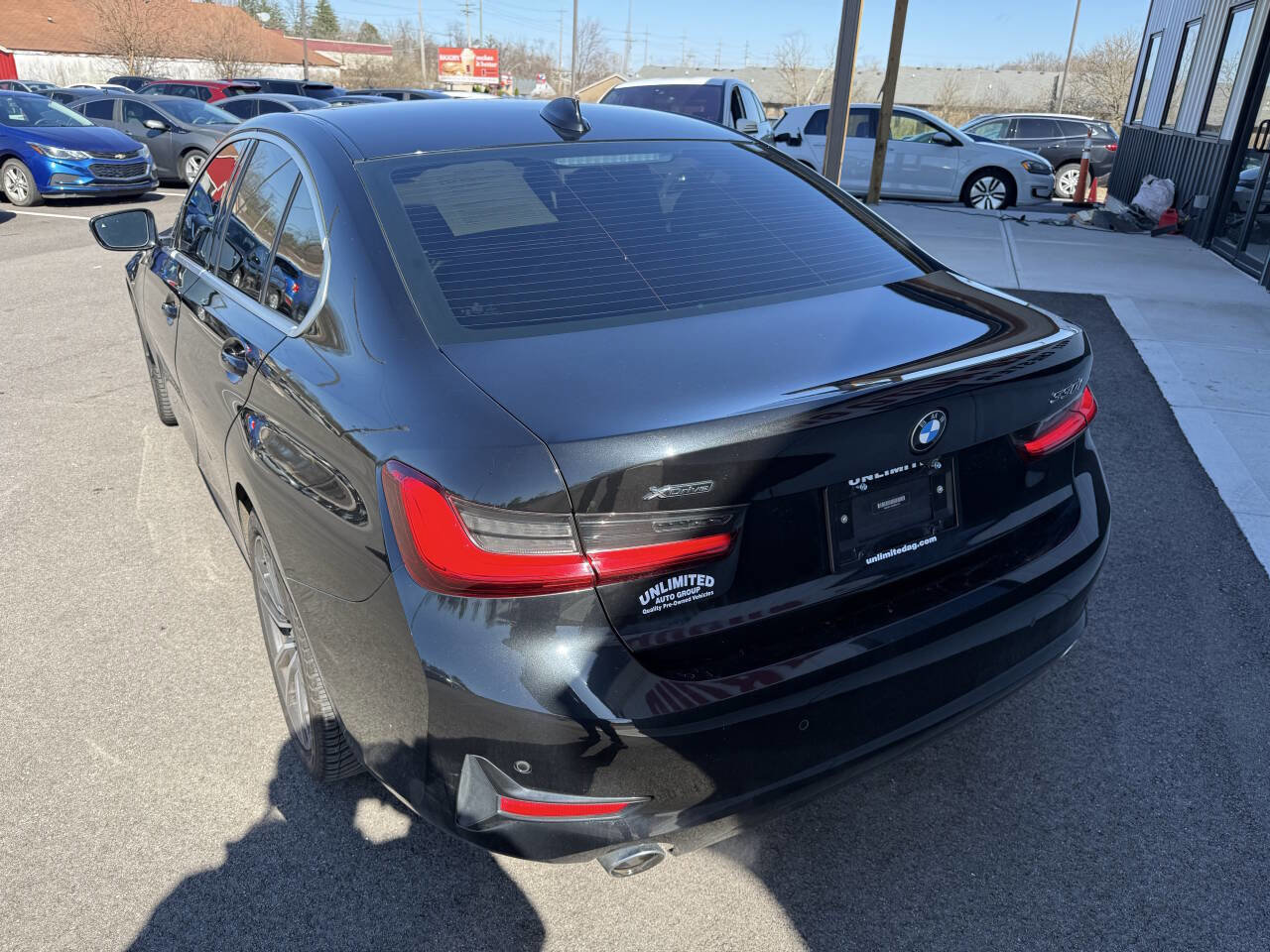 Used 2019 BMW 330i xDrive 330i xDrive AWD 4dr Sedan w/ Convenience Package image 10