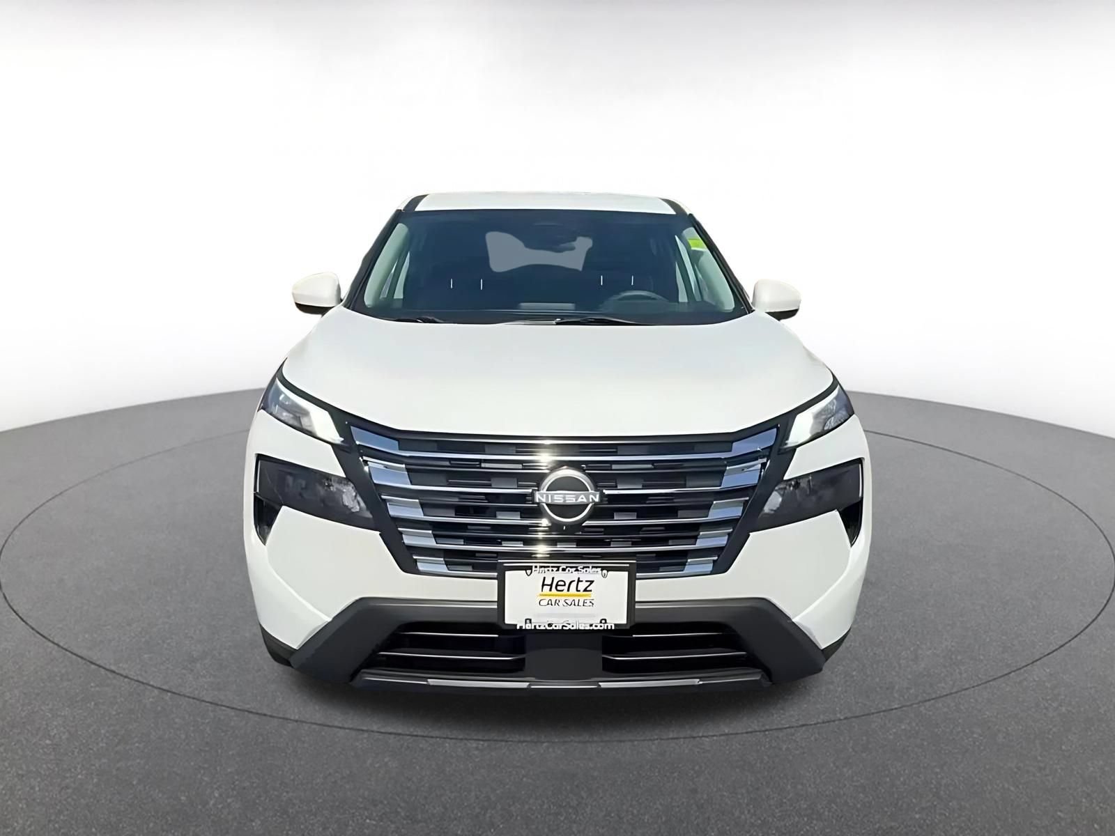 Used 2024 Nissan Rogue SV AWD/4WD image 4