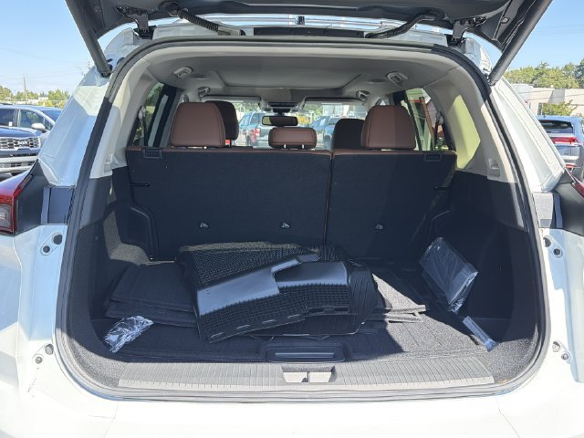 Certified 2026 Nissan Rogue Platinum AWD/4WD image 30