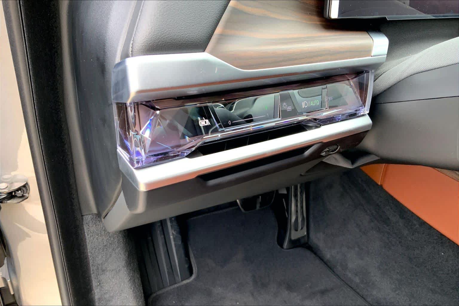 New 2026 BMW 760i xDrive w/ Executive Package AWD/4WD image 18
