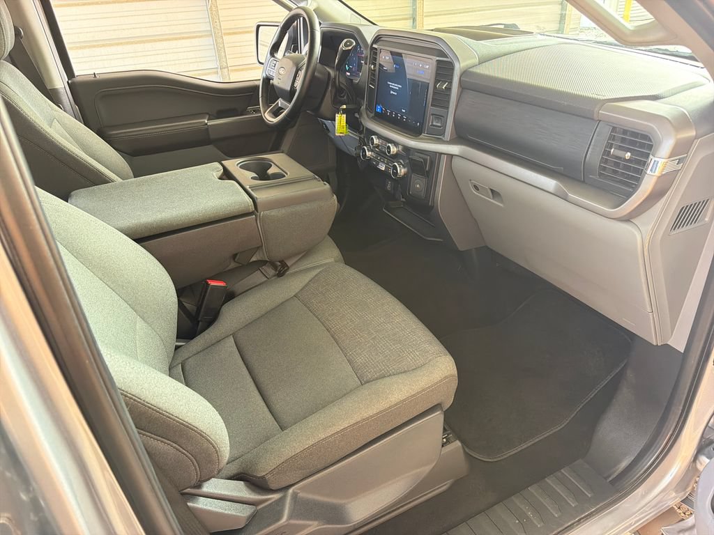 Used 2025 Ford F150 XLT w/ Equipment Group 301A Standard AWD/4WD image 26