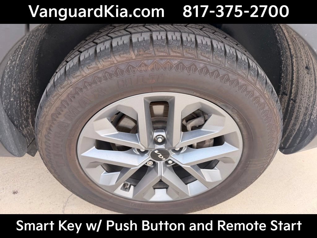 Certified 2024 Kia Telluride LX AWD/4WD image 9