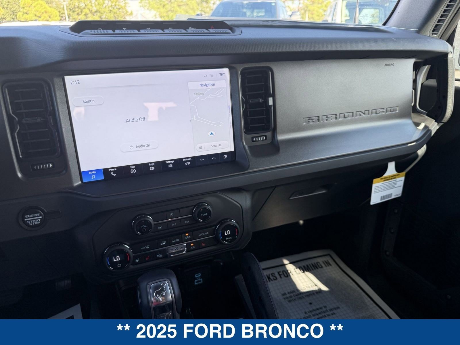 New 2025 Ford Bronco Badlands image 28