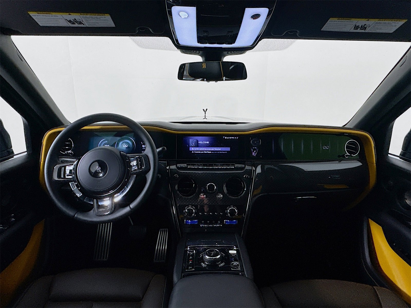 Used 2025 Rolls-Royce Cullinan Black Badge image 23