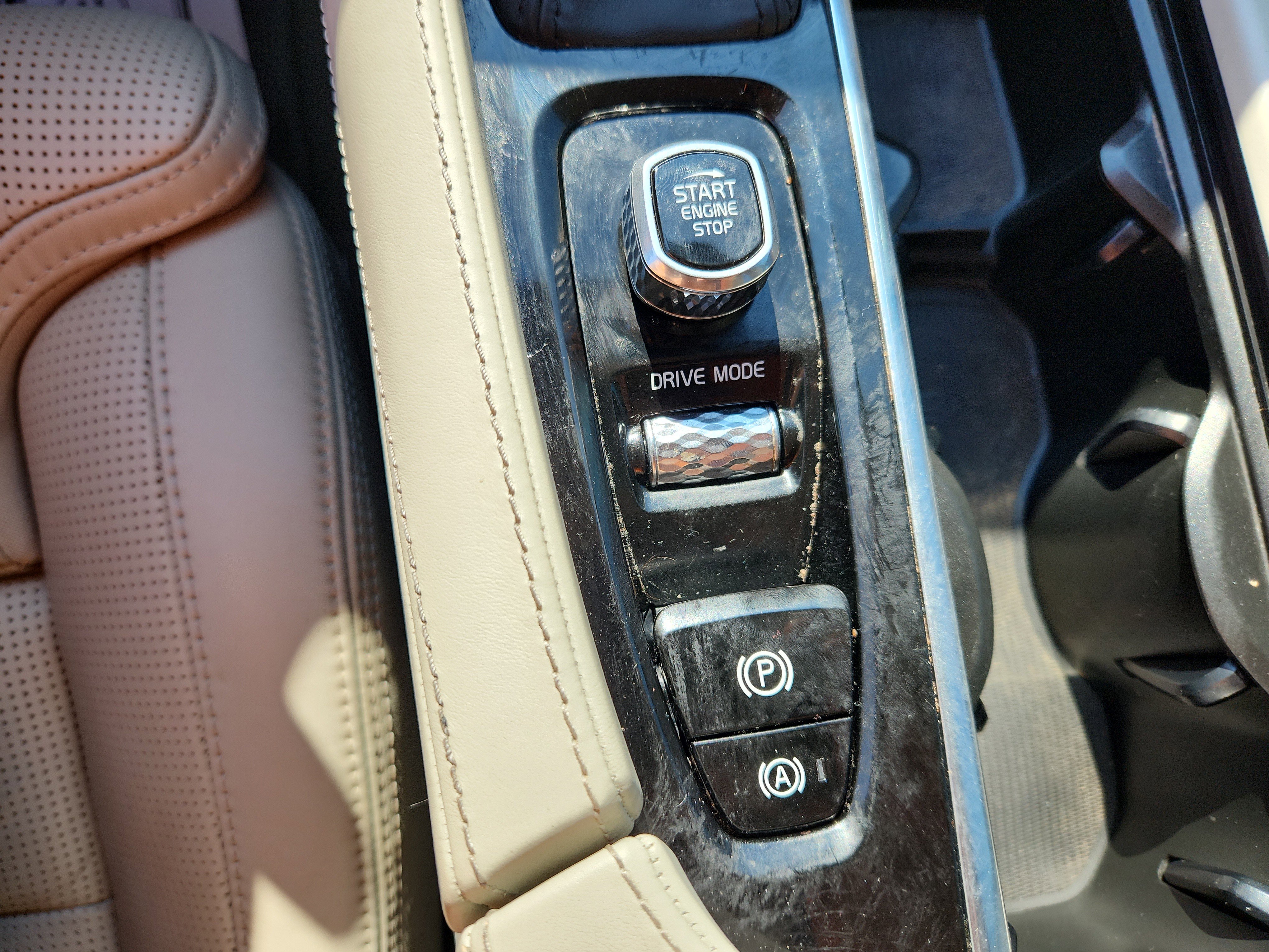 Used 2020 Volvo XC90 T6 Inscription image 37