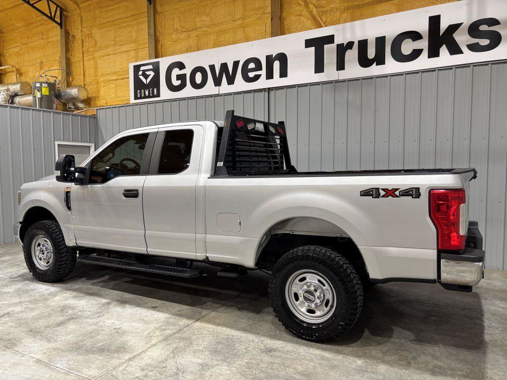 Used 2018 Ford F250 XL w/ Power Equipment Group AWD/4WD image 5