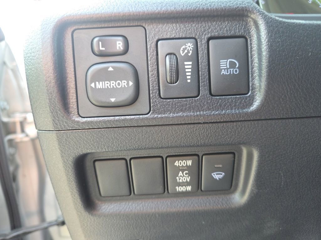 Used 2024 Toyota 4Runner SR5 AWD/4WD image 21