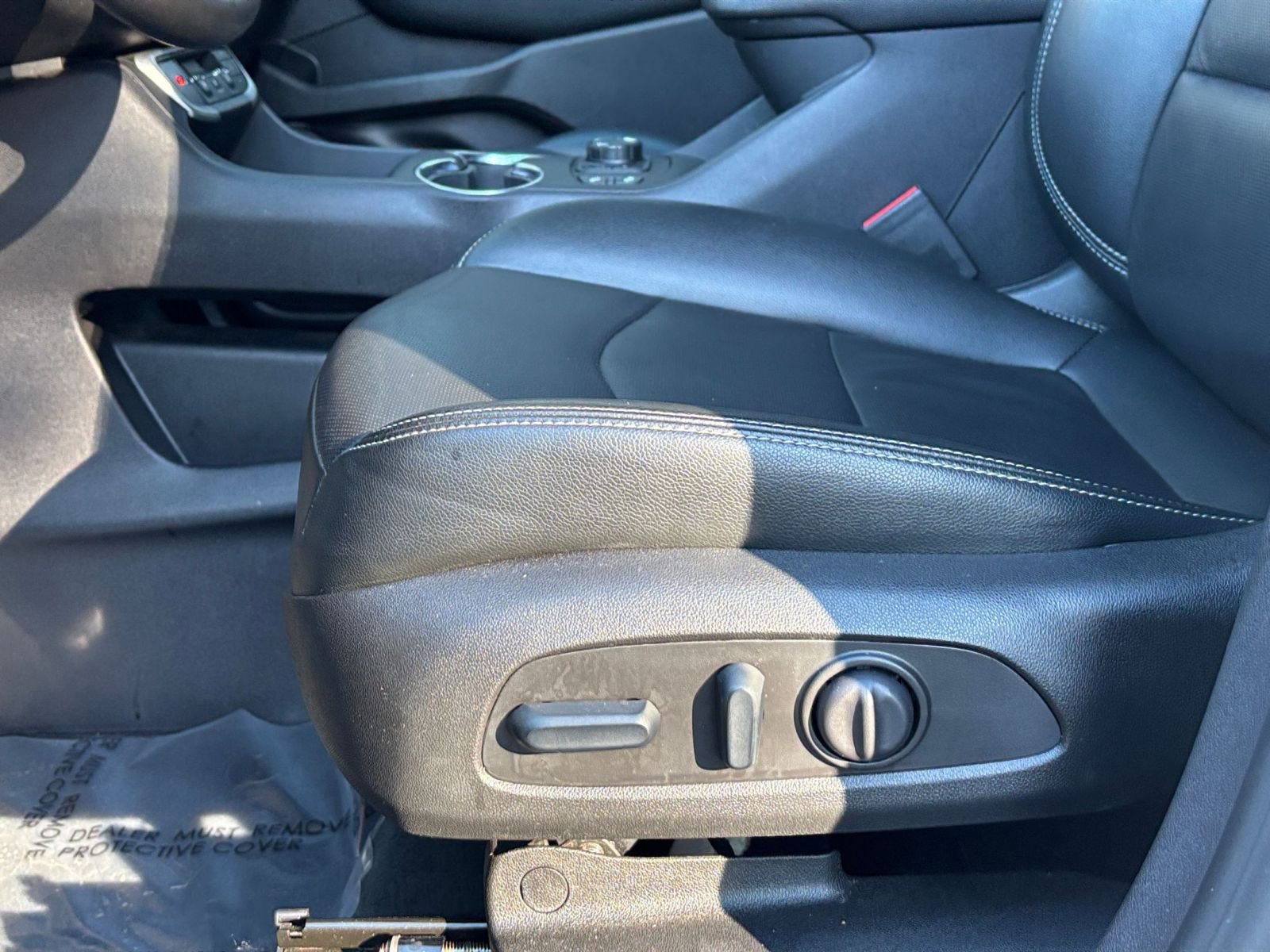 Used 2024 GMC Terrain SLT image 29