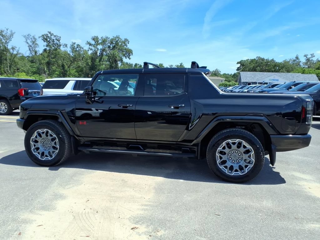 Used 2025 GMC Hummer EV 3X w/ LPO, Sport Package AWD/4WD image 4