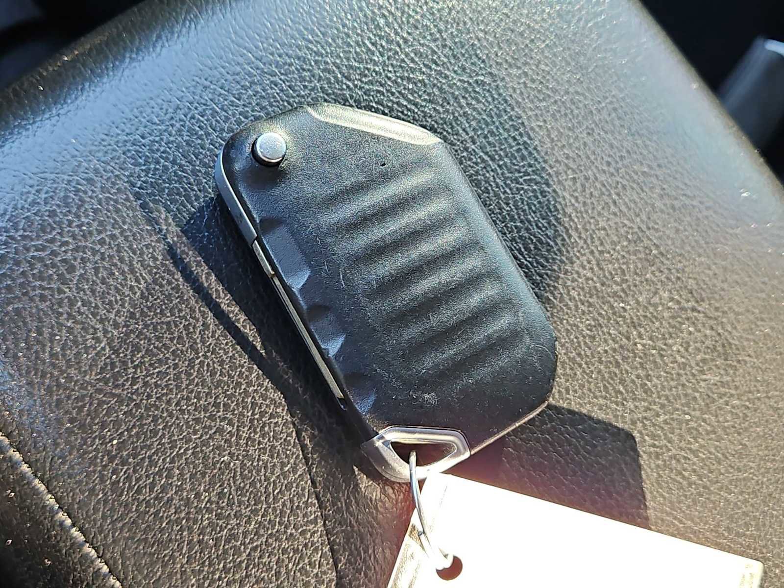 Used 2022 Jeep Gladiator Sport image 33