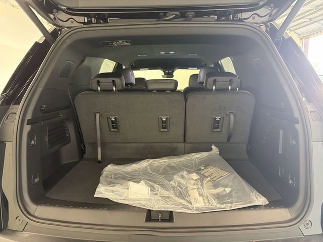 New 2026 Chevrolet Traverse LT w/ Midnight/Sport Edition image 18