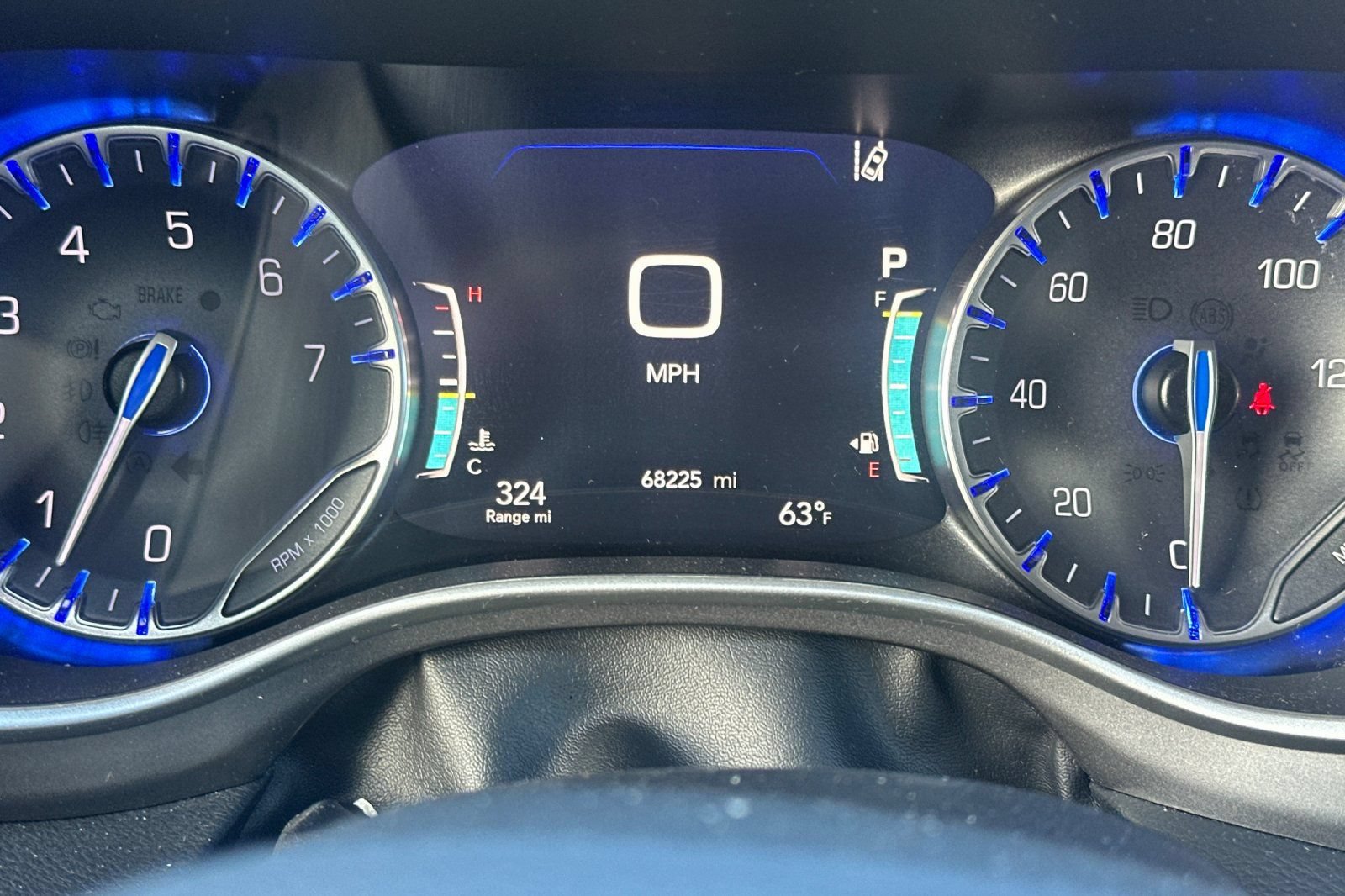 Used 2023 Chrysler Pacifica Touring-L FWD image 39