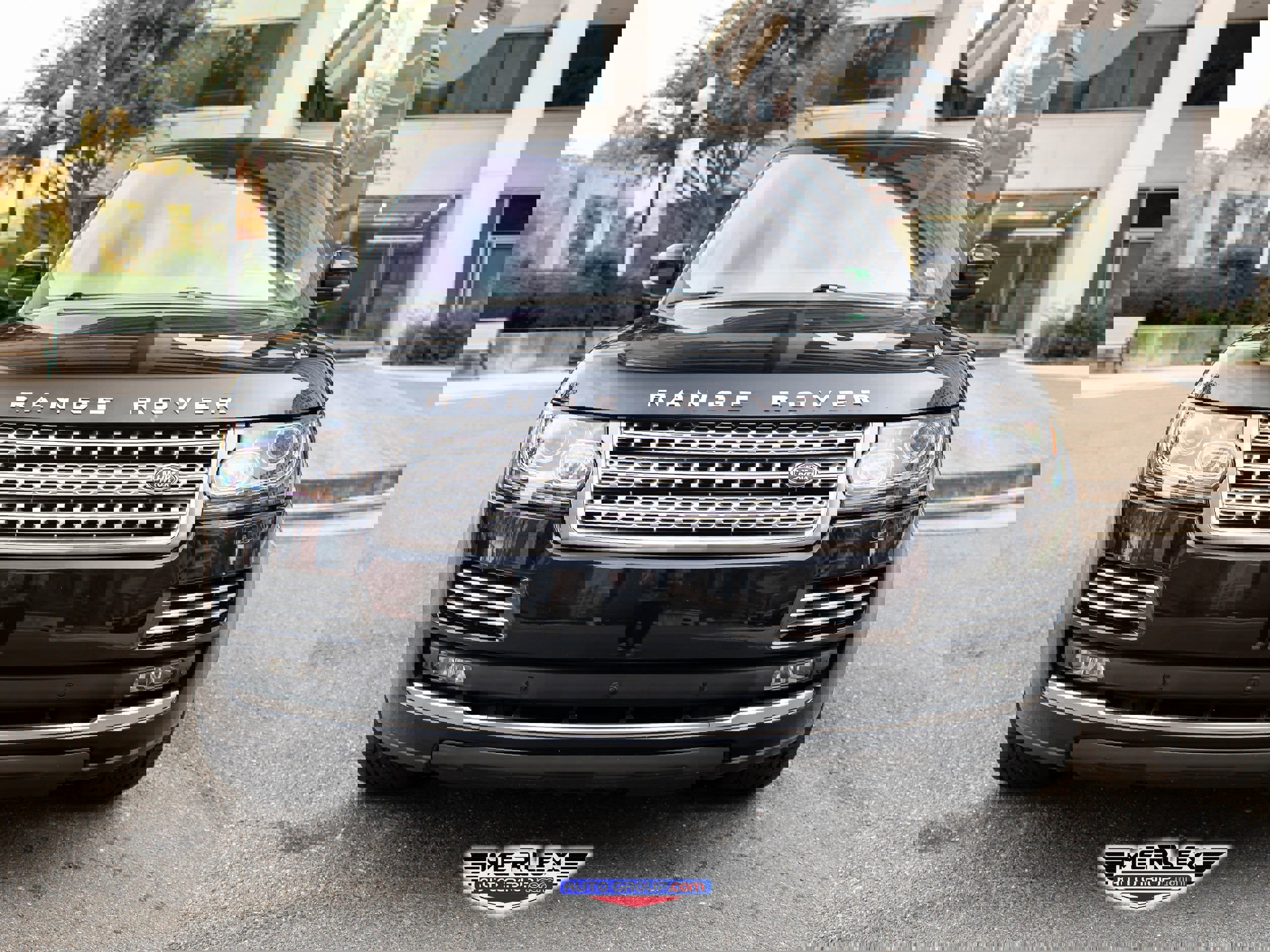 Used 2016 Land Rover Range Rover Autobiography image 2