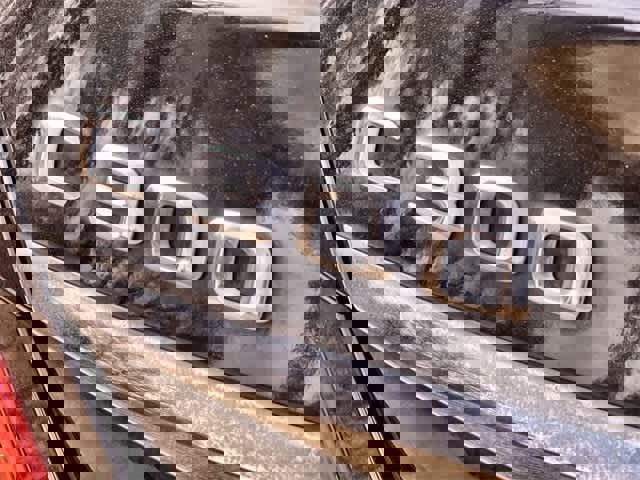 Used 2016 Mercedes-Benz C 300 Sedan image 8