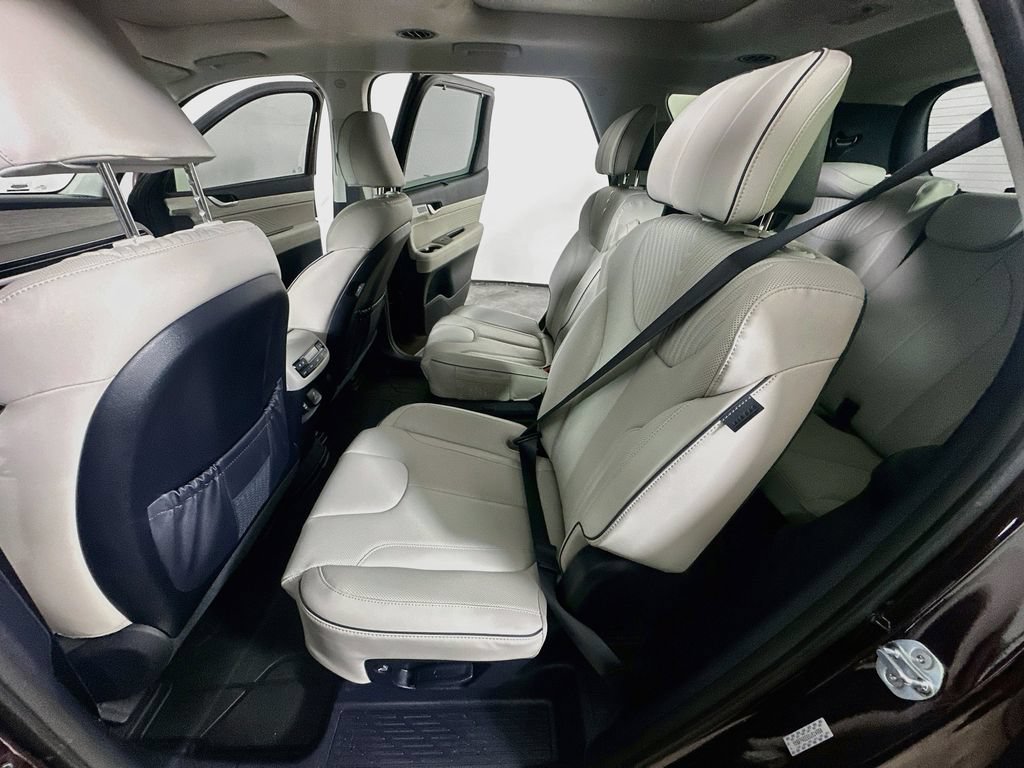 Used 2025 Hyundai Palisade Calligraphy FWD image 15