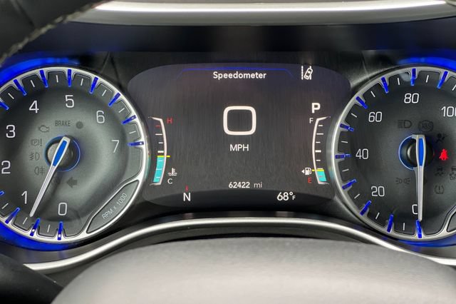 Used 2023 Chrysler Pacifica Touring-L AWD/4WD image 30