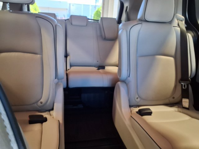 Certified 2025 Honda Odyssey Touring image 28