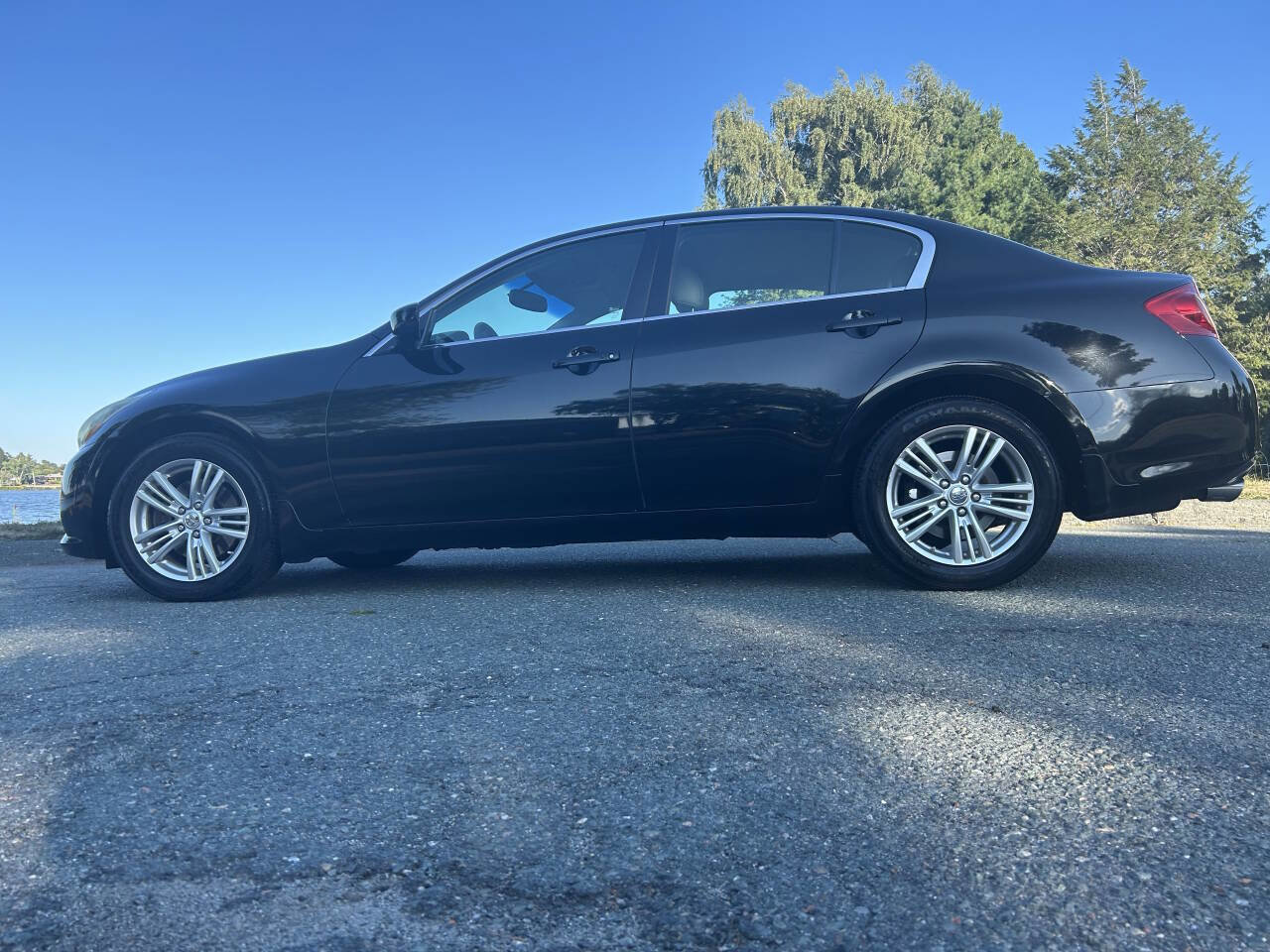 Used 2012 INFINITI G37 x Sedan w/ Premium Pkg image 26