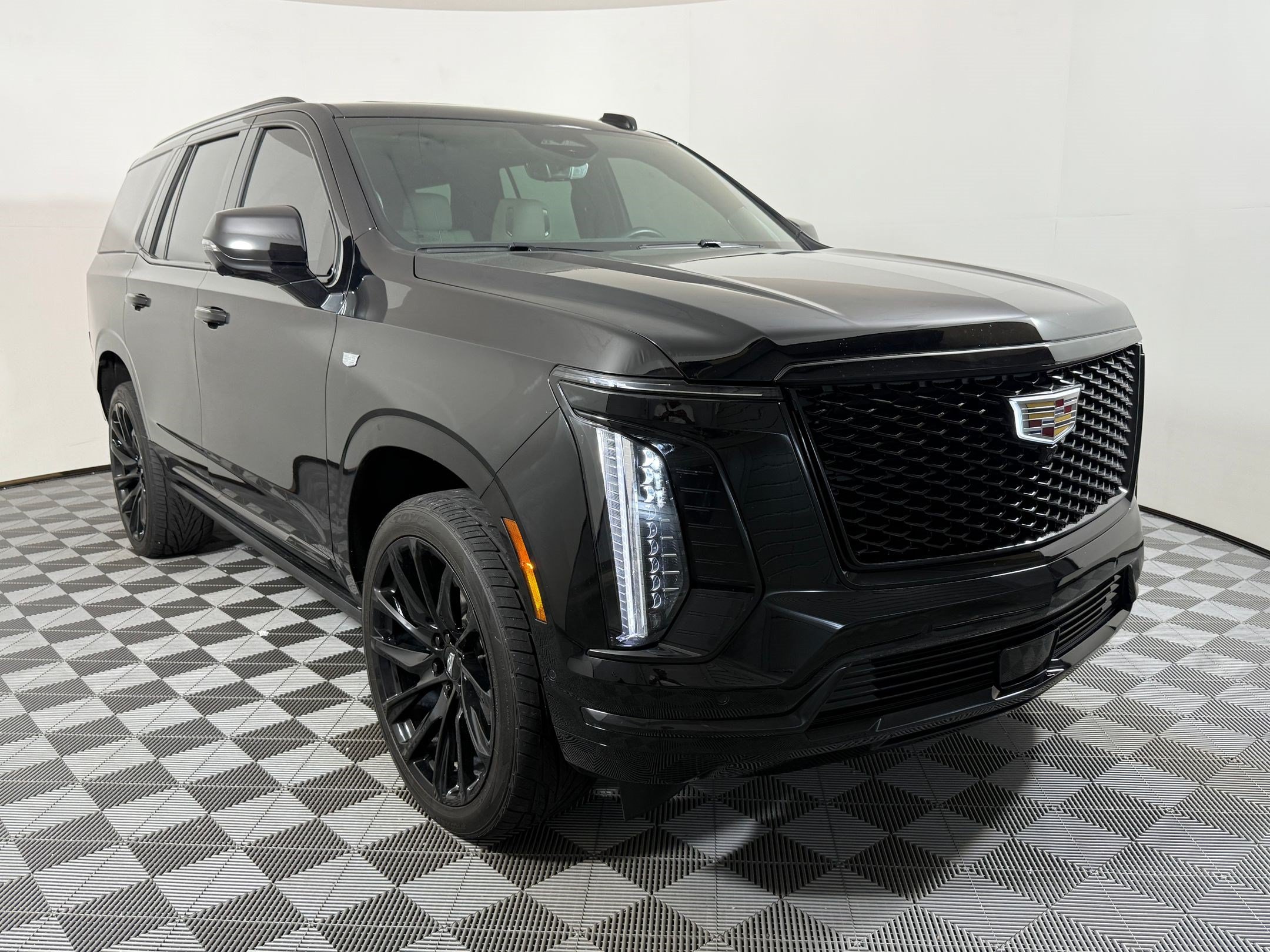 Used 2025 Cadillac Escalade Sport Platinum AWD/4WD image 7