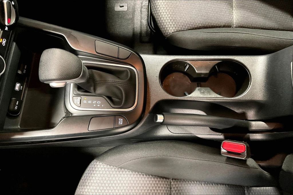 Used 2025 Kia Soul LX FWD image 17