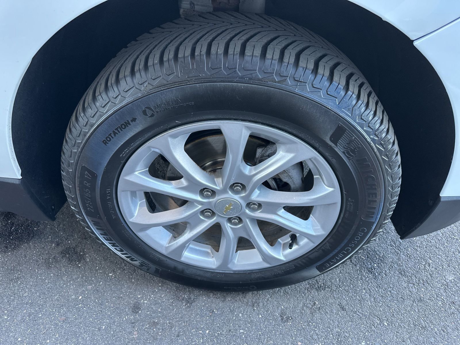 Used 2021 Chevrolet Equinox LS w/ LS Convenience Package image 12