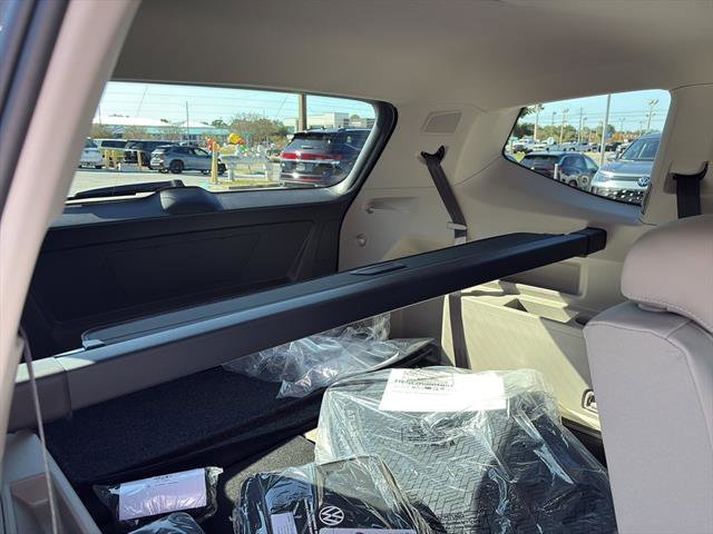 New 2026 Volkswagen Atlas SEL Premium R-Line image 12