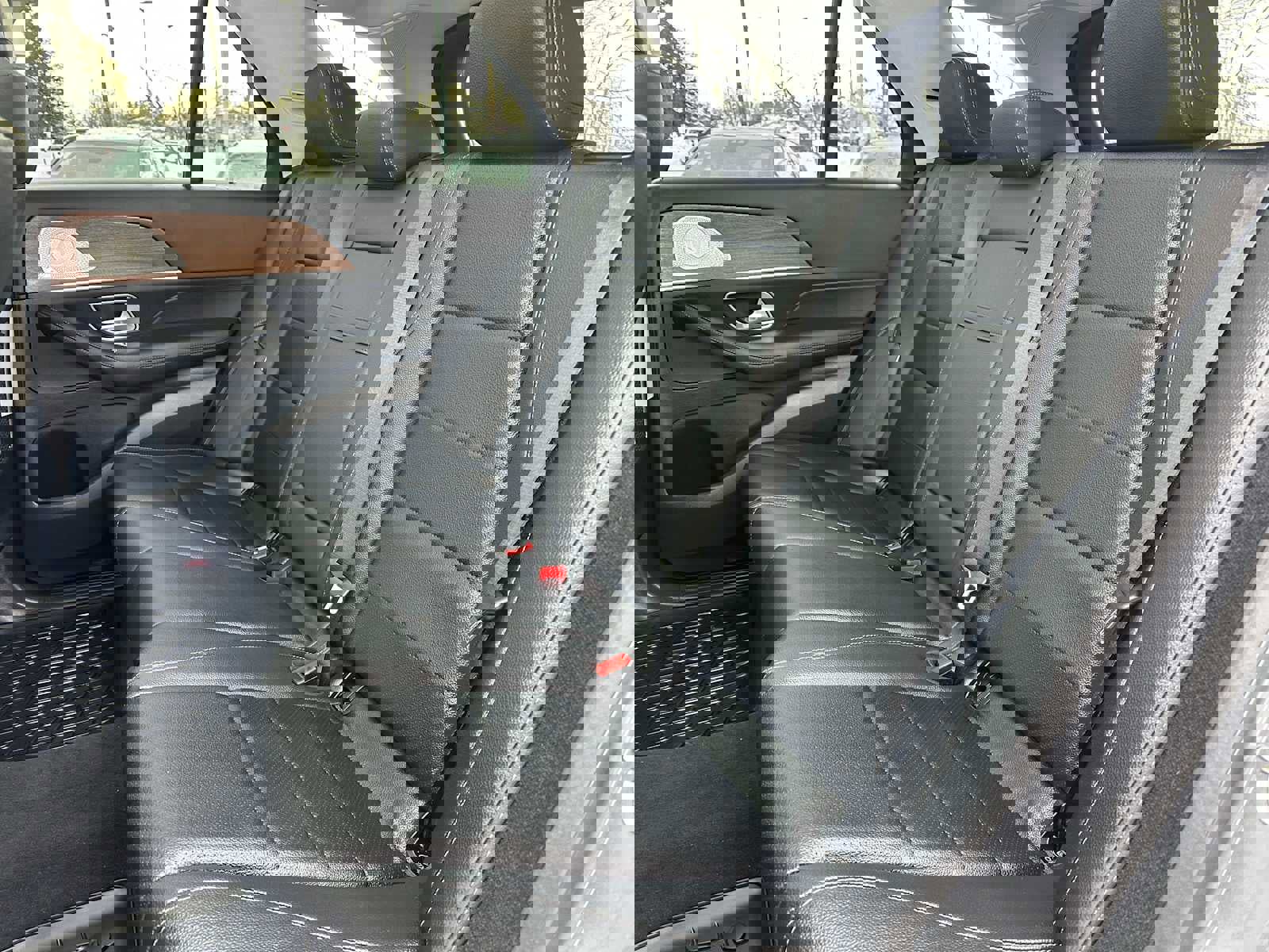 Used 2025 Mercedes-Benz GLE 450e 4MATIC image 17