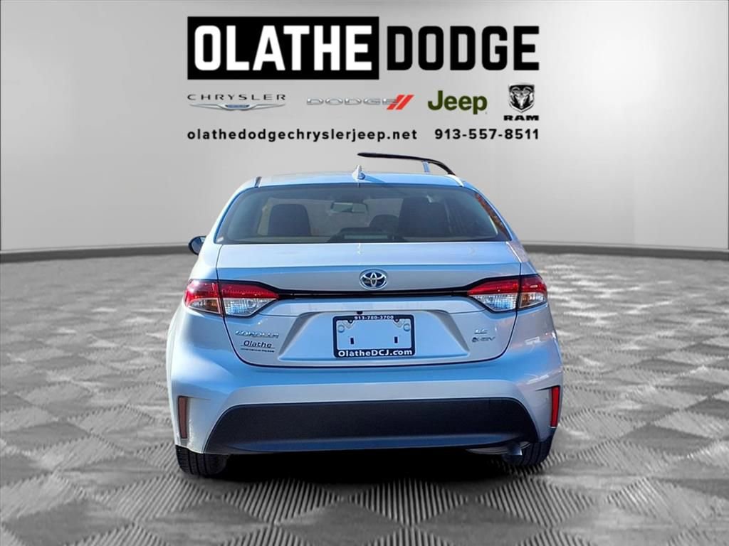 Used 2025 Toyota Corolla XLE image 27