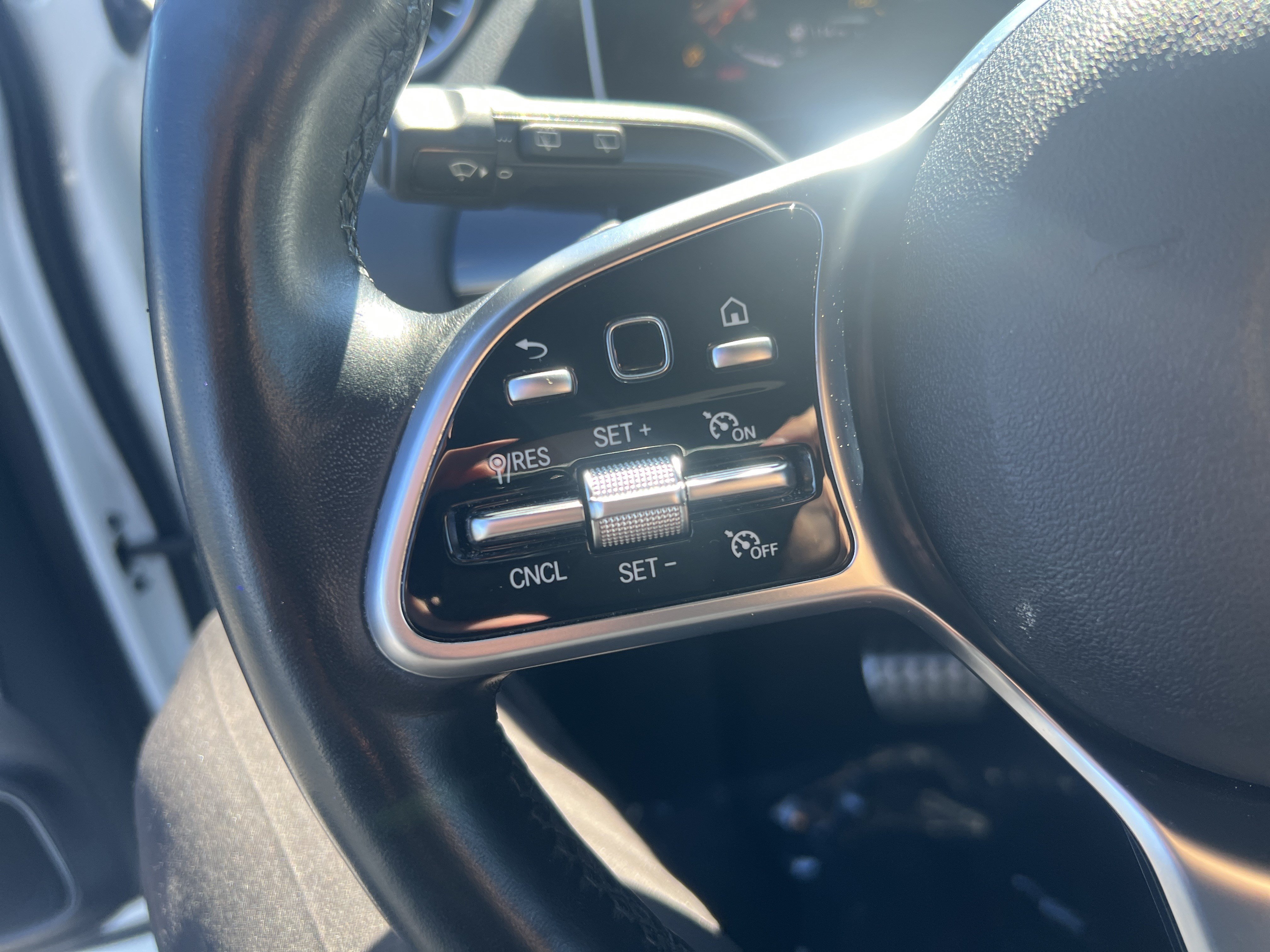 Certified 2021 Mercedes-Benz GLA 250 4MATIC image 19