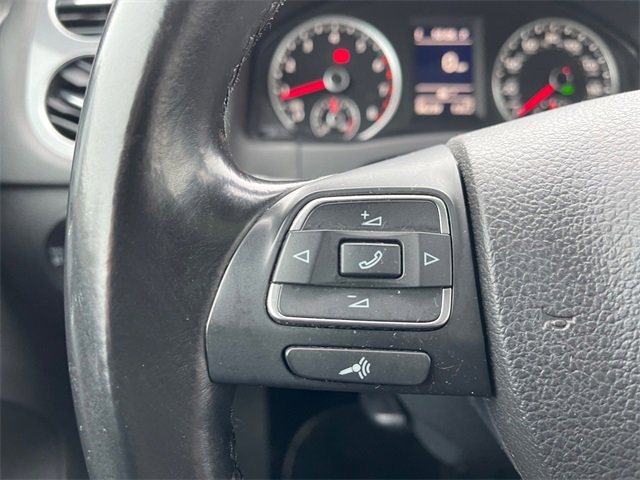 Used 2016 Volkswagen Tiguan SE image 26
