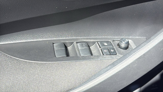 Used 2024 Toyota Corolla LE FWD image 19