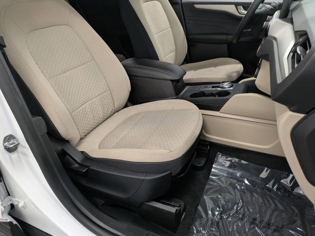 Used 2021 Ford Escape SE w/ Convenience Package FWD image 29