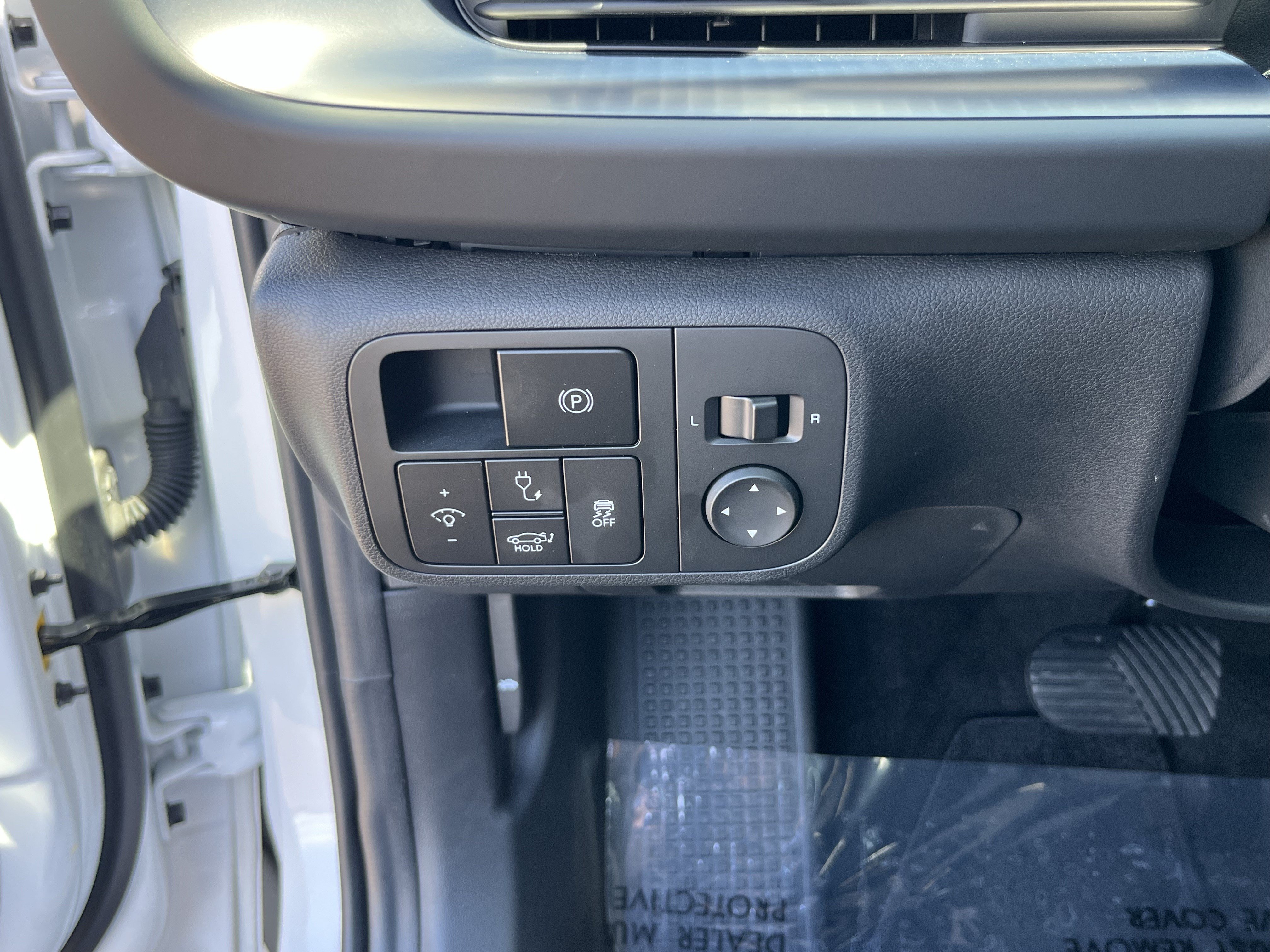 Certified 2025 Hyundai Ioniq 6 Limited RWD image 24
