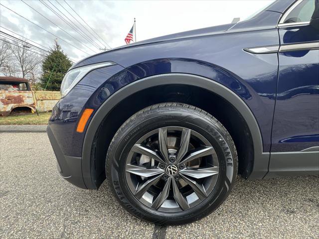 Certified 2022 Volkswagen Tiguan SE w/ Panoramic Sunroof Package image 10