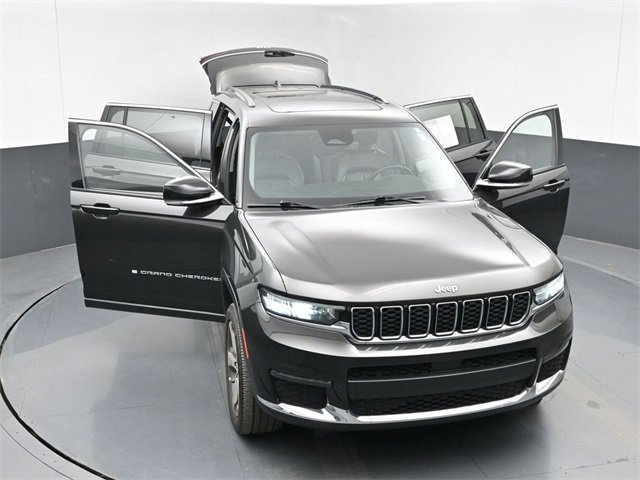 Used 2022 Jeep Grand Cherokee L Limited image 55