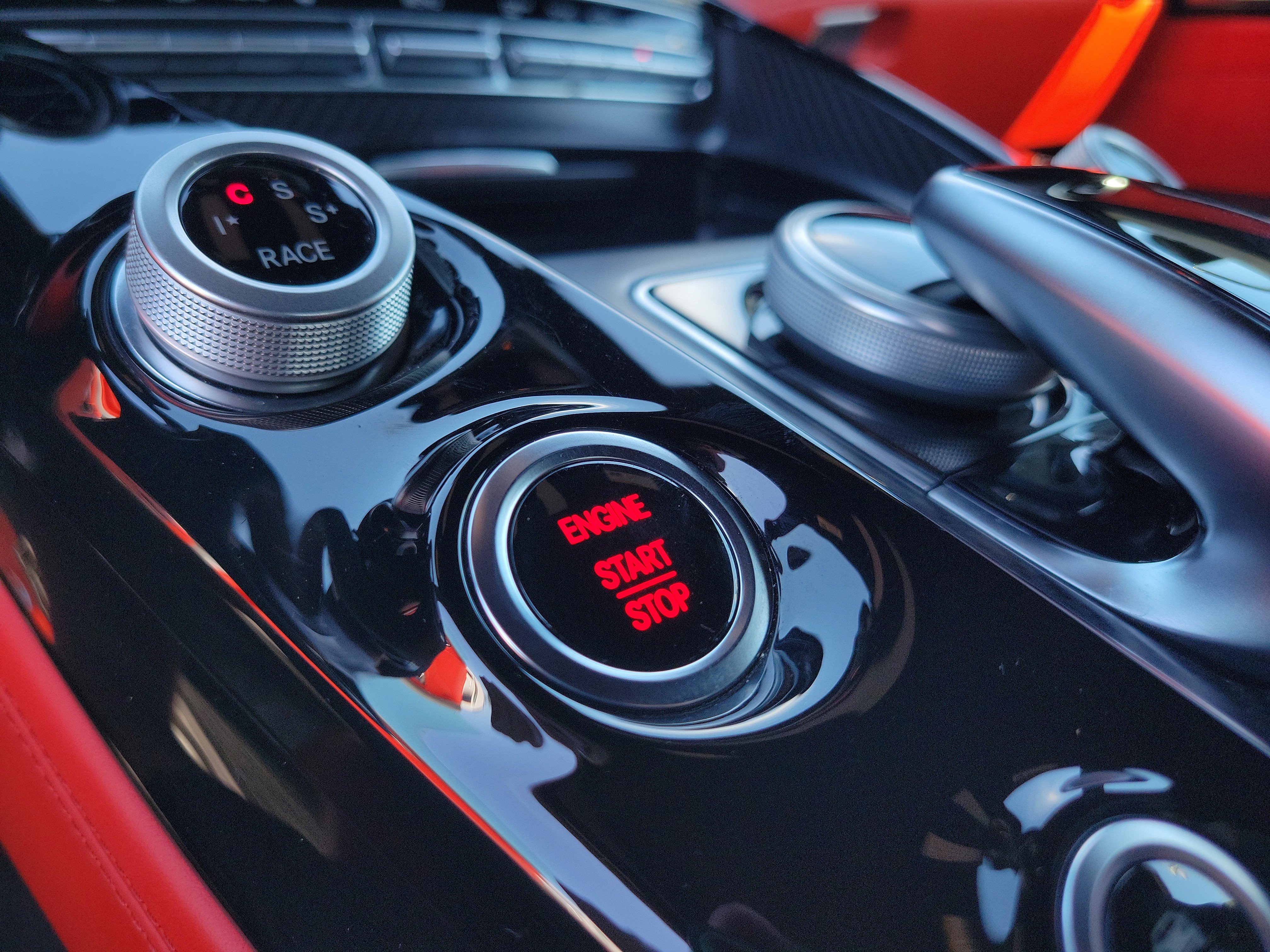 Used 2018 Mercedes-Benz AMG GT C image 17