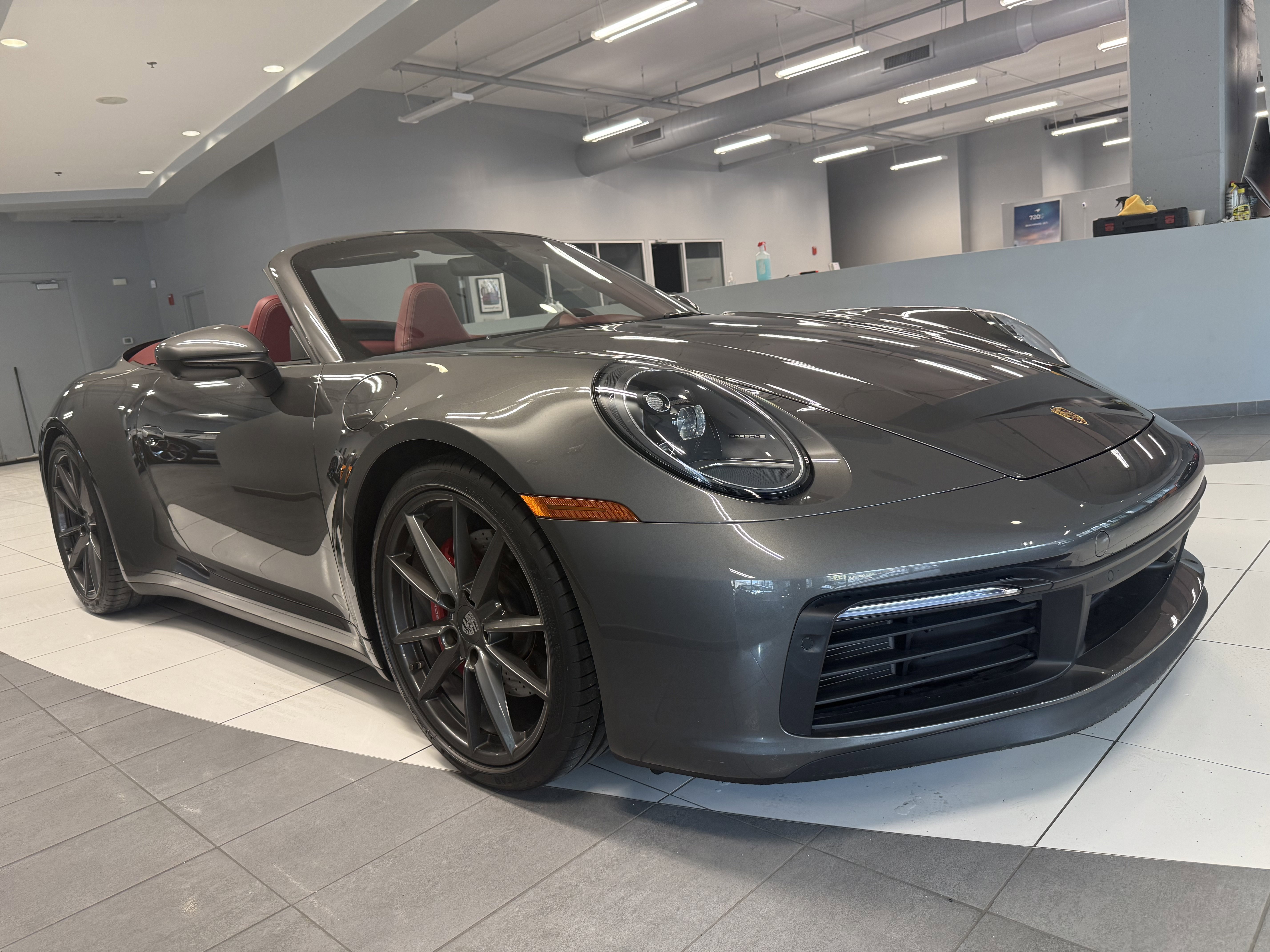 Used 2021 Porsche 911 image 13