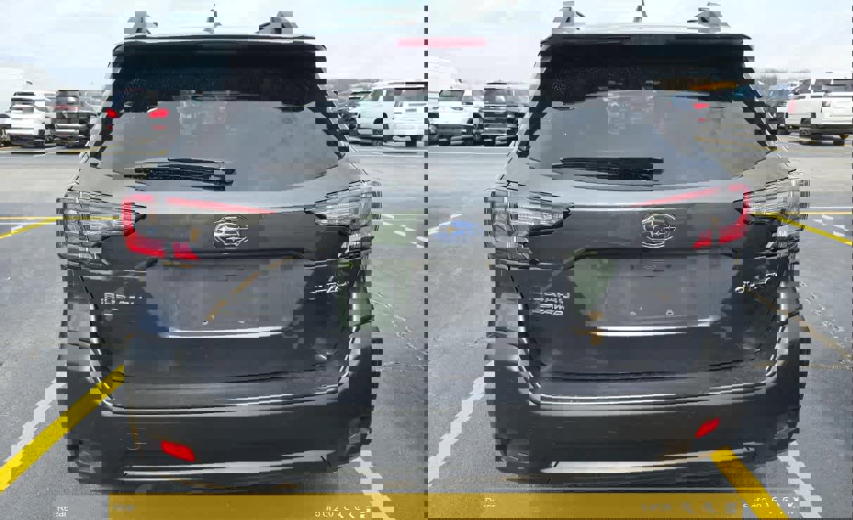 Used 2024 Subaru Outback Premium image 8