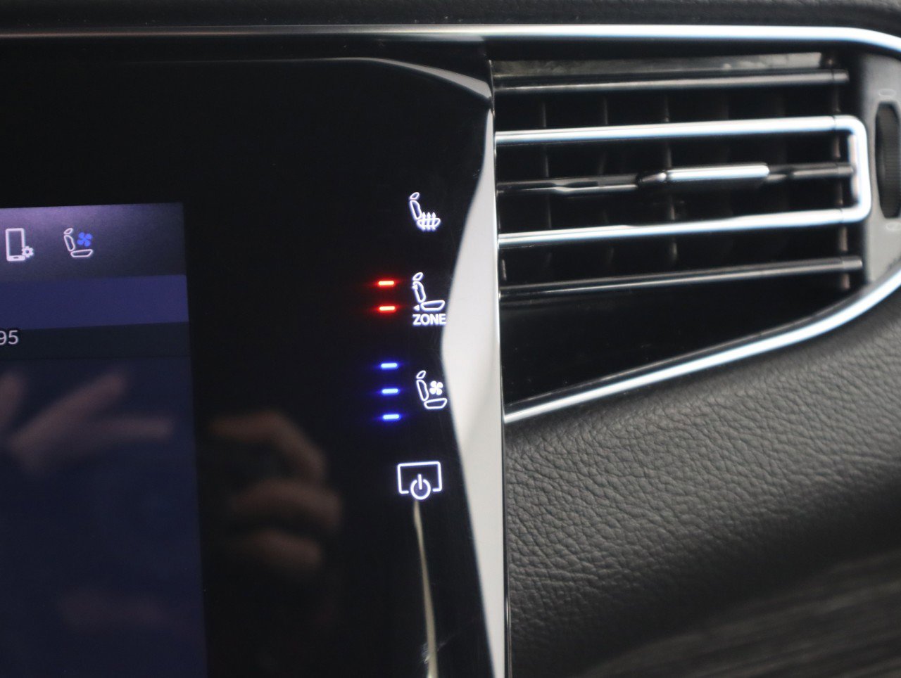 Used 2022 Jeep Wagoneer Series II image 28