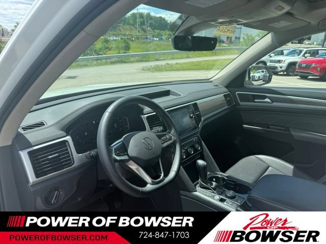 Used 2022 Volkswagen Atlas SEL AWD/4WD image 3