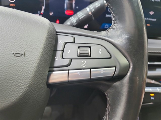 Used 2024 Cadillac XT4 Premium Luxury image 23