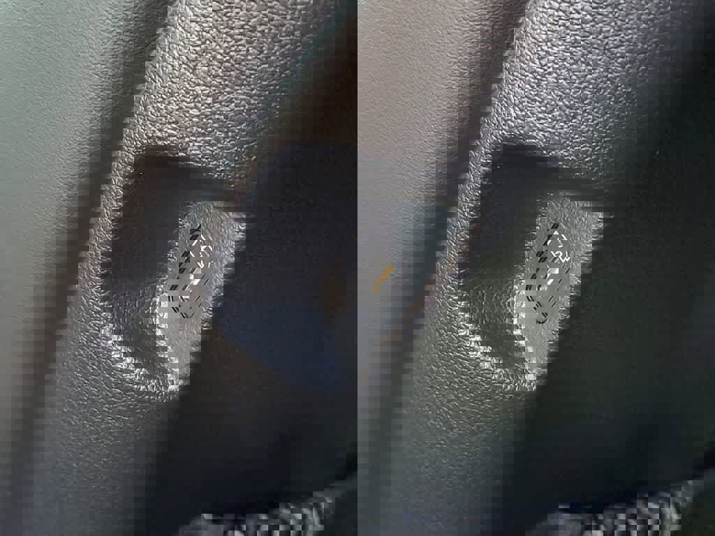 Used 2024 Hyundai Palisade Calligraphy image 12