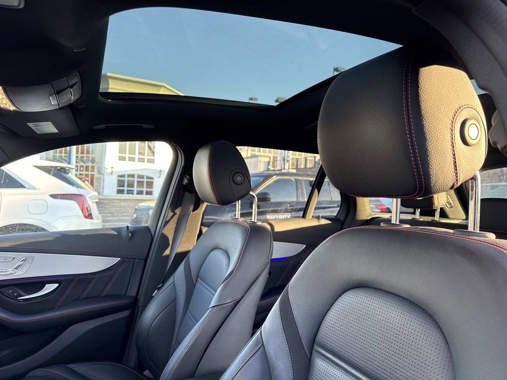 Certified 2022 Mercedes-Benz GLC 43 AMG 4MATIC image 17