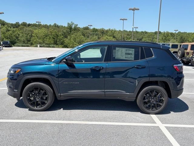 New 2026 Jeep Compass Latitude AWD/4WD image 4